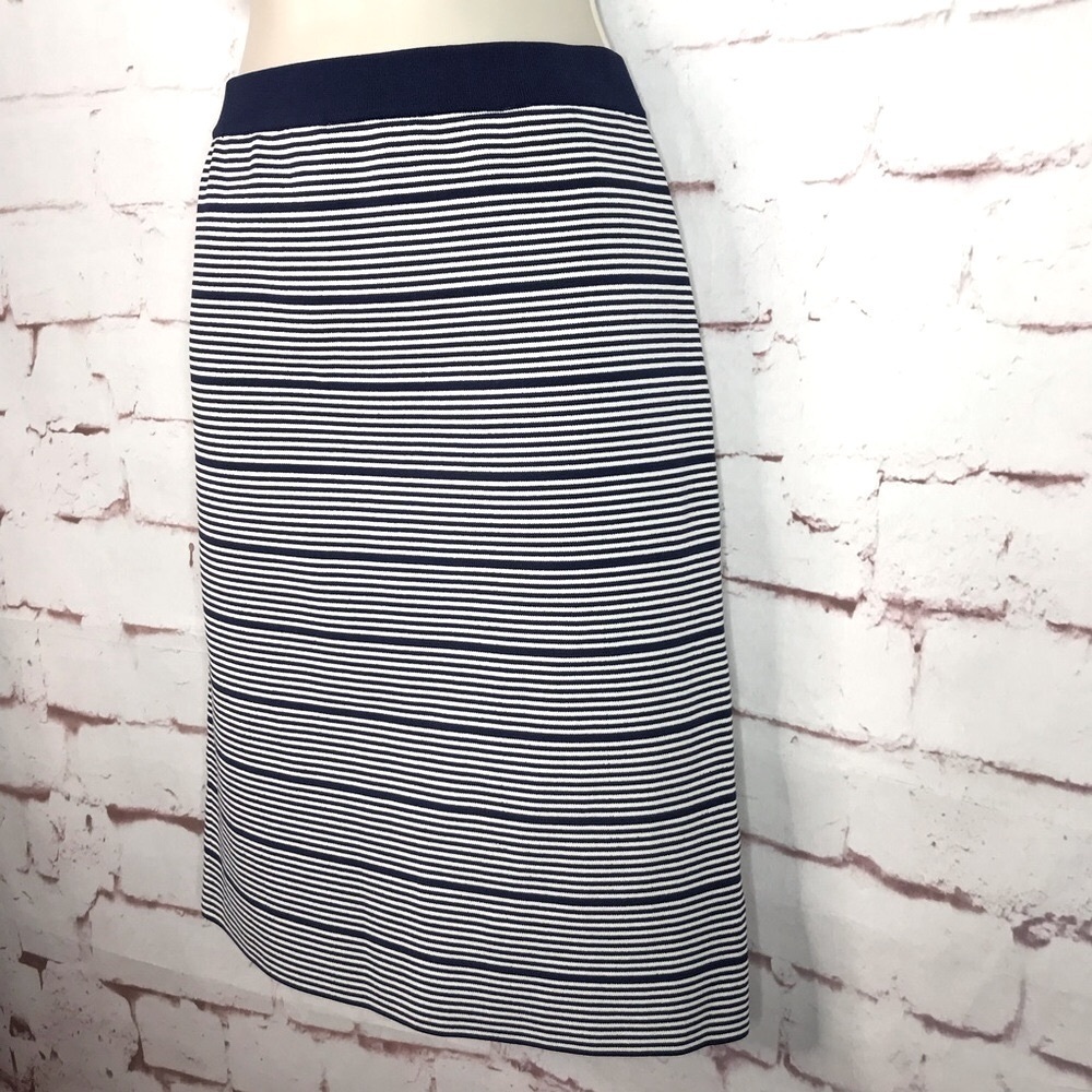 ROMEO + JULIET COUTURE Knit Navy & White Horizontal Stripes Pencil Skirt Size M - Picture 11 of 15